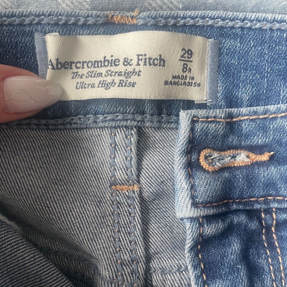 Abercrombie and Fitch Jeans (Slim Straight Ultra High Rise)